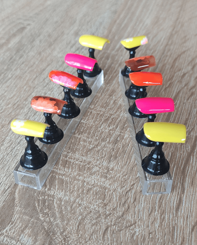 Kit Press-on nails multicolore à fleurs 