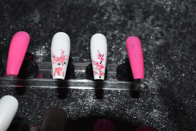 Kit Press-on fleurs de cerisier taille M 