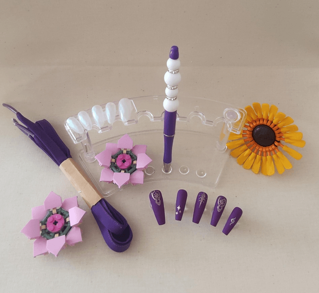 Stylo perle silicone violet perles blanches