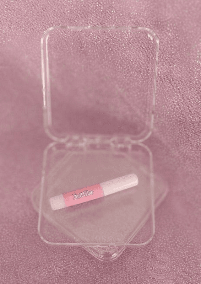 Petit tube de colle glue 